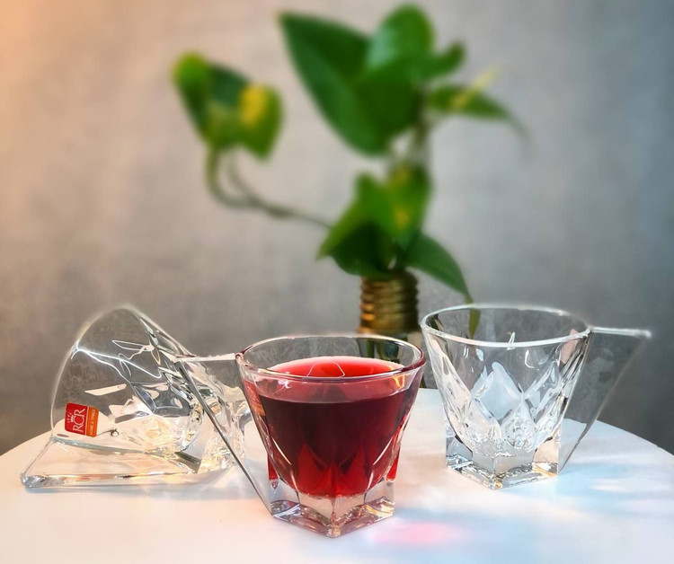 فنجان نینپر ایتالیا